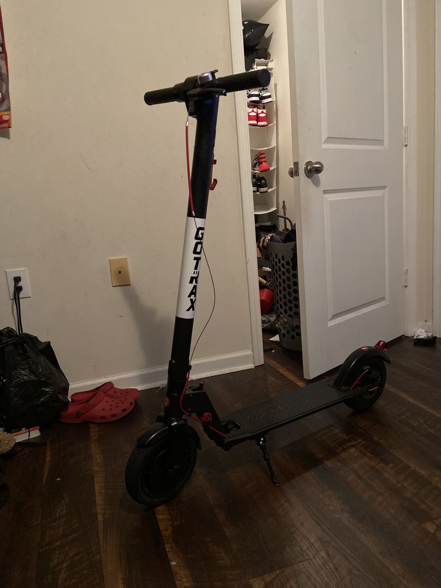 Gotrax GXL V2 Commuting Electric Scooter