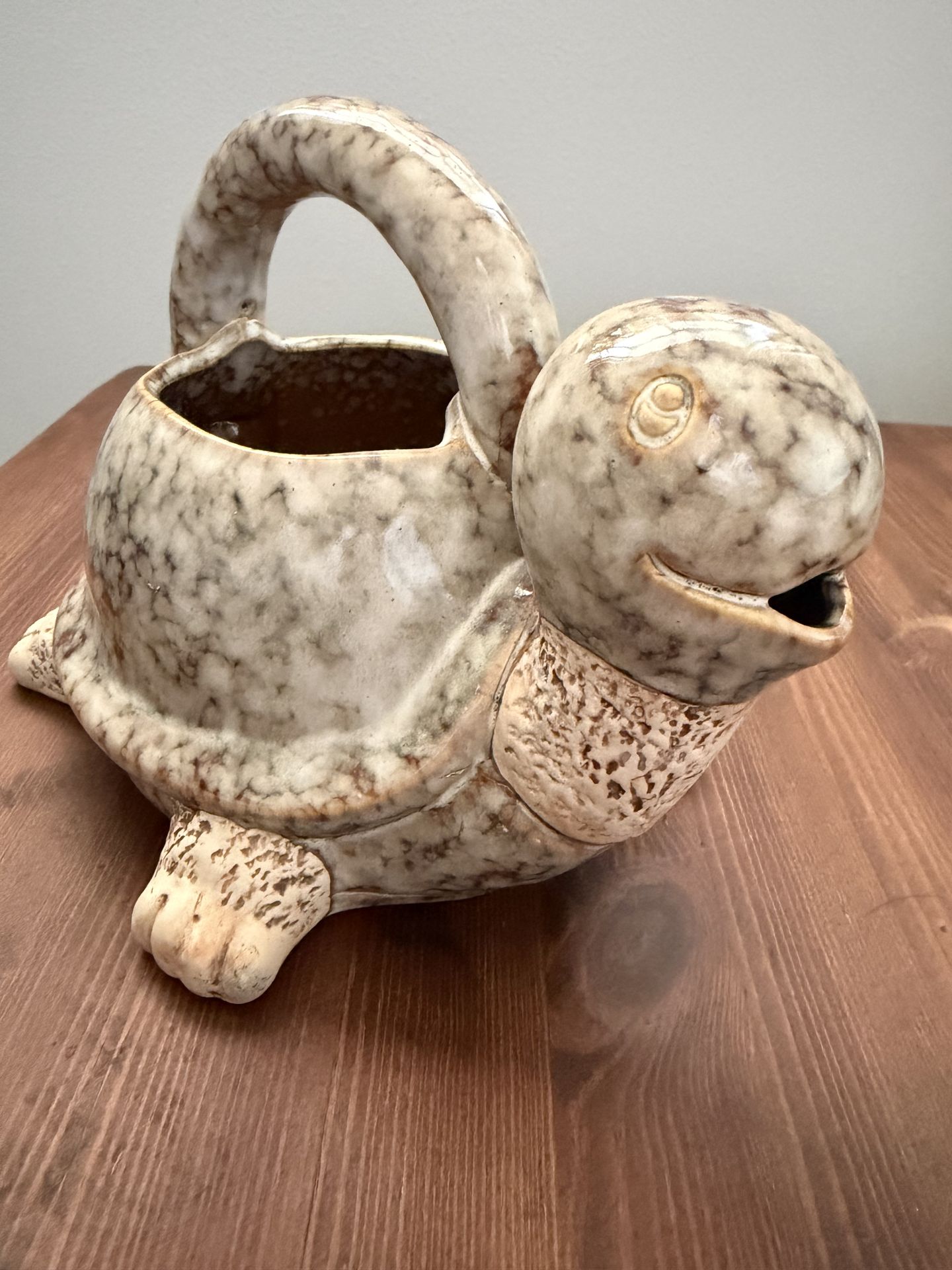 Vintage Ceramic Turtle Planter/ Watering – Whimsical Retro Decor