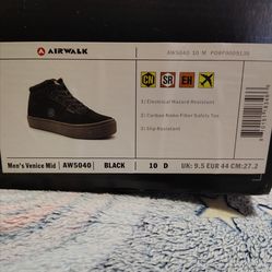 Airwalk composite toe shoes