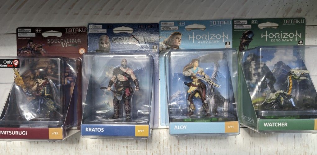 Totaku Collectable Statue Figures 12 For $45 Or $5 Each