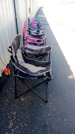 Folding Outdoor Convenience Chairs 