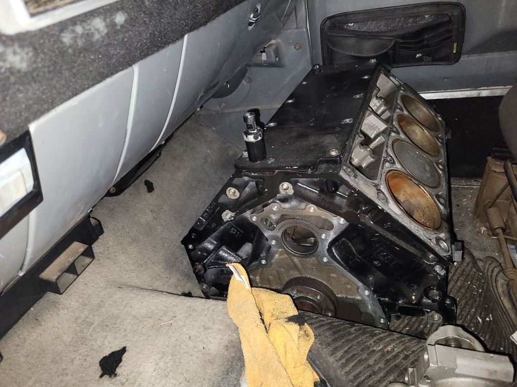 6.0 LS2 short Block No Oil Pan for Sale in Carson, CA OfferUp