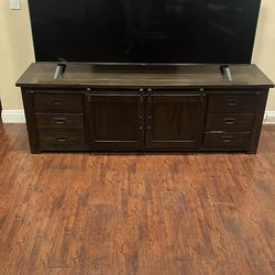 Tv stand