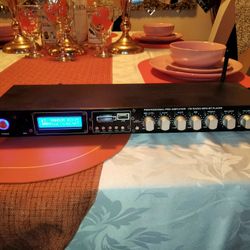 "MUSYSIC" Profesional Pre-Amplifier FM Radio/MP3/BT Player..19"X5"