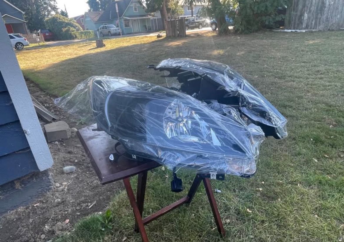 ‼️BRAND NEW HEADLIGHTS‼️ MAZDA 3 (2010-2012)