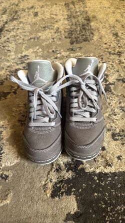 Kids wolf grey 5 size 11c
