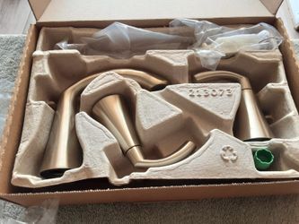 Moen Glyde 6173BN Bathroom Faucets