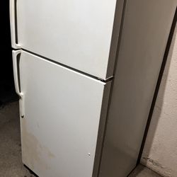 Refrigerator Apartment Size