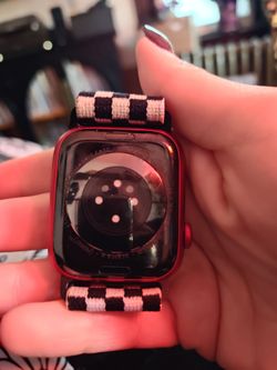 Apple watch series 8 red edition