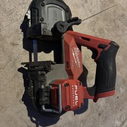 Milwaukee Bandsaw