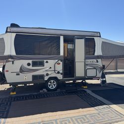 2015 Rockwood HW276 Pop-Up Camper - Make an Offer!