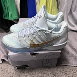 Nike Sabrina 3 Size 12