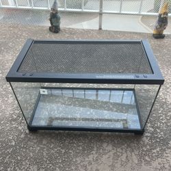 20 Gallon Reptile Enclosure