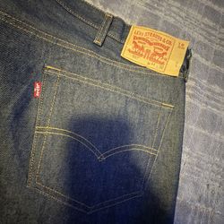 Blue Levi’s 501s 44x32