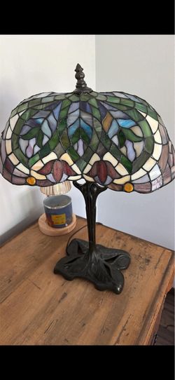Quoizel Tiffany lamp