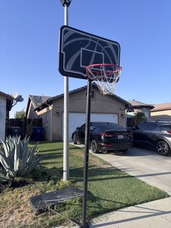 Basketball hoop