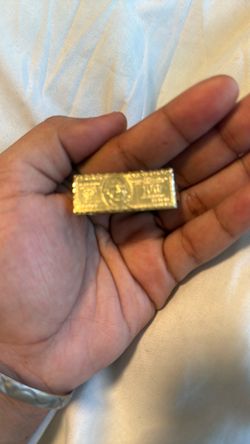 2 finger dollar bill