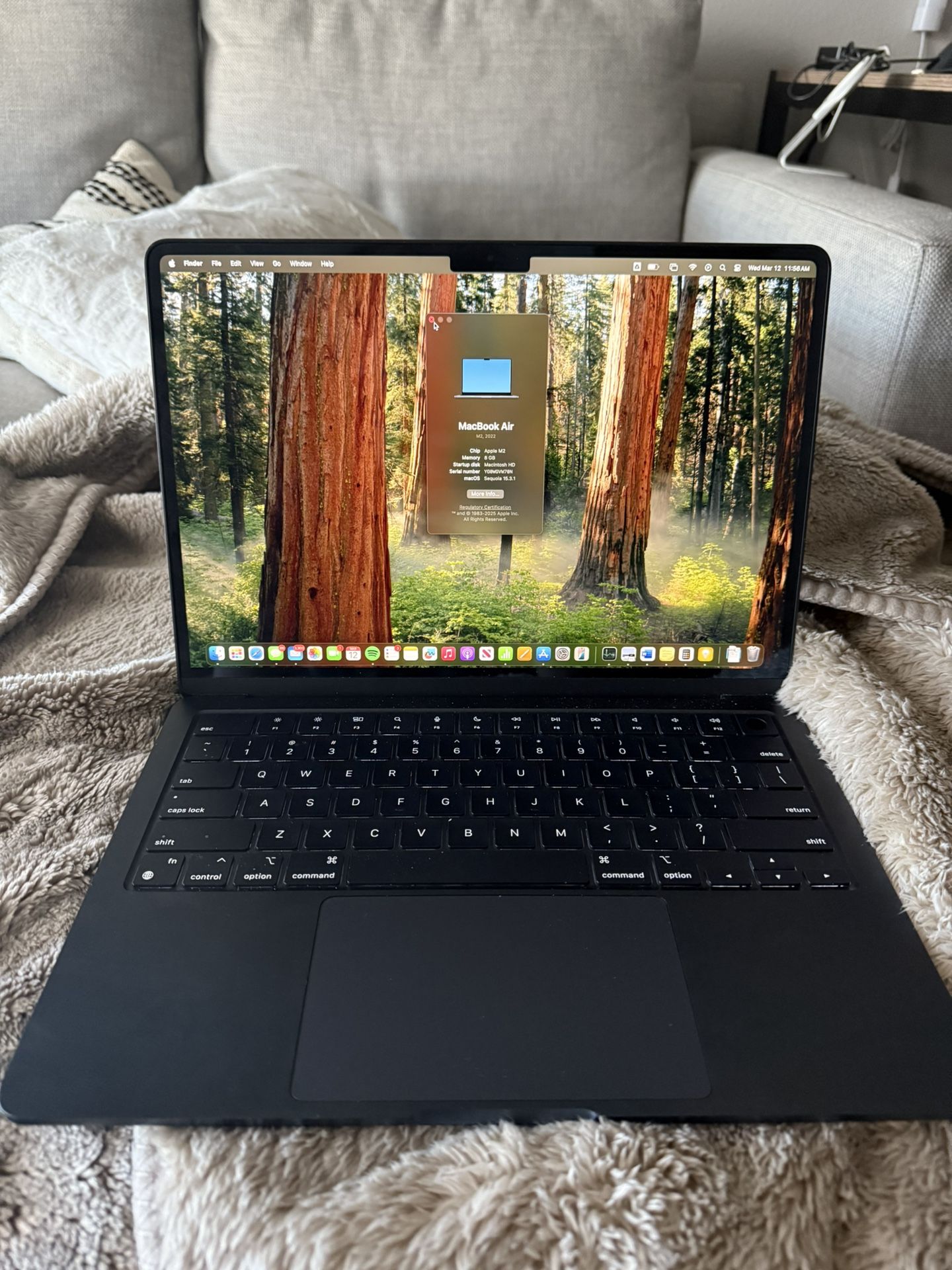M2 MacBook Air (lightly Used) 256GB