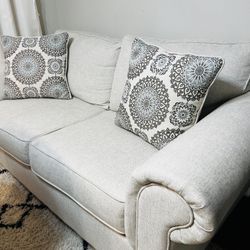 Like NEW 2piece Sofa