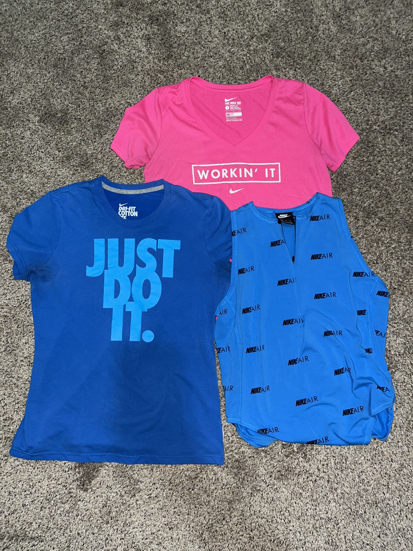 Nike Shirts Women $10
