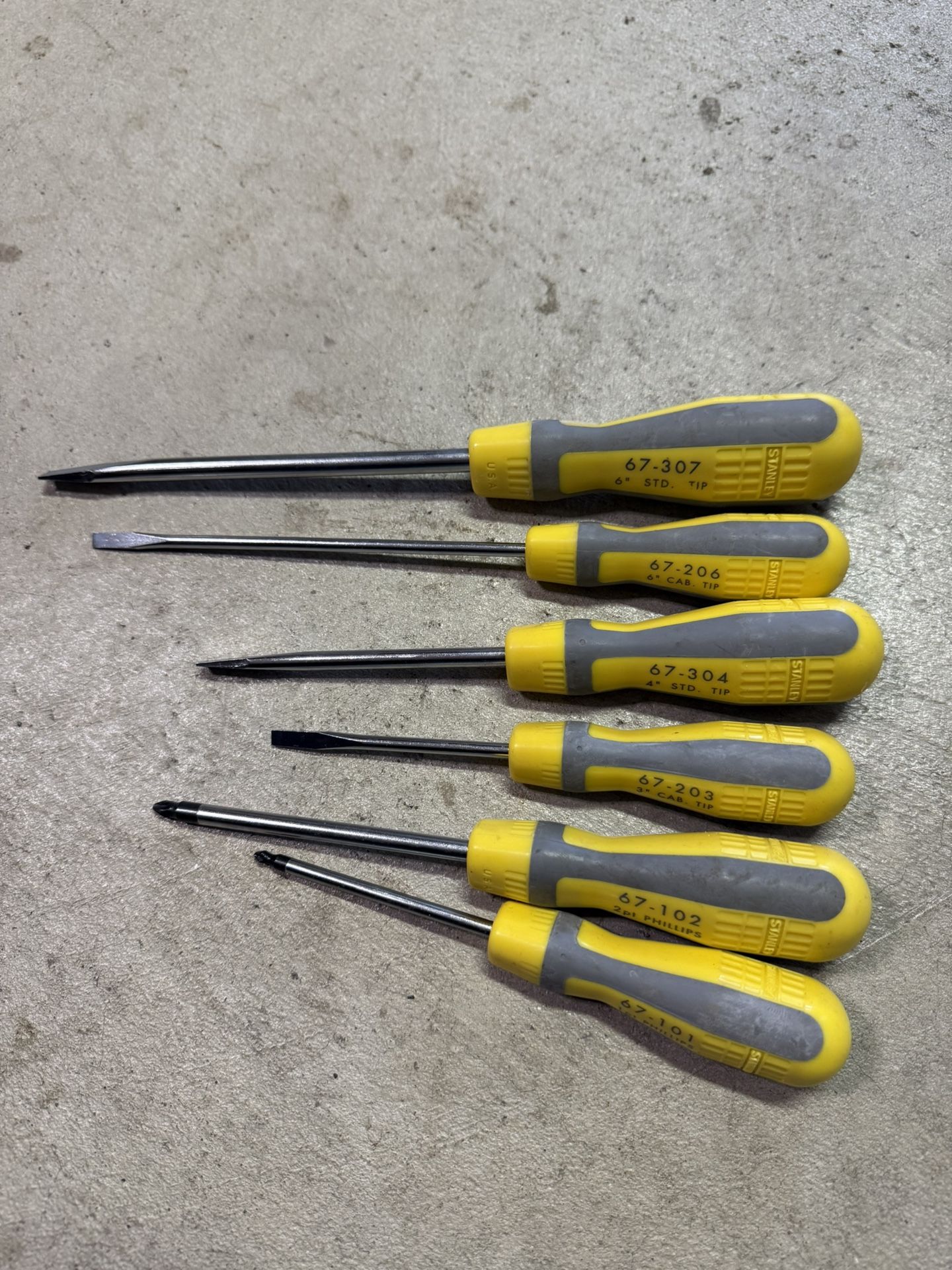 NEW STANLEY Screwdriver Bunch (6) Y/G