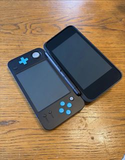 Nintendo New 2DS XL Black/Blue (OBO)
