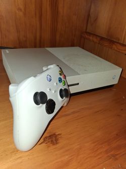 Xbox One S (Includes CONTROLLER + ALL CORDS)