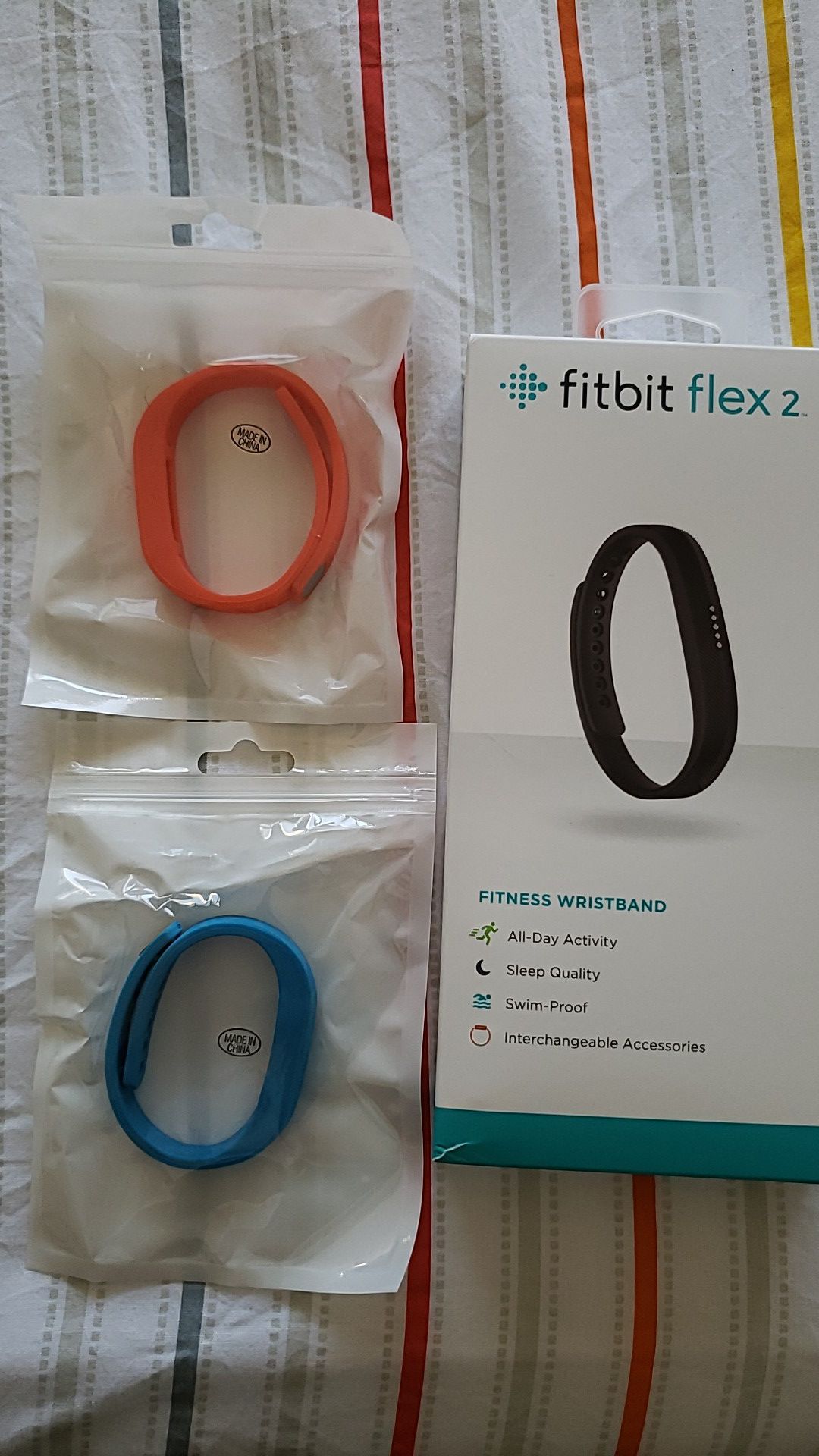 Fitbit Flex 2!!! Hardly used for a week and comes with 2 extra band