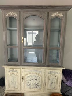 China  Cabinet