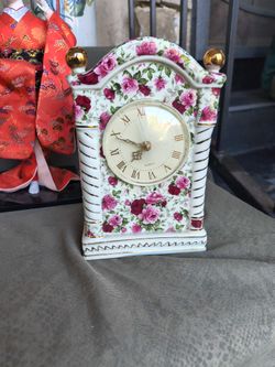 Grandma Clock Made In China 