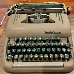 Smith Corona Super Silent 5T239135 buit in 1955