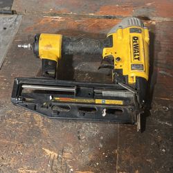 Straight Finish Nailer 11/4 To21/2 16 Gage