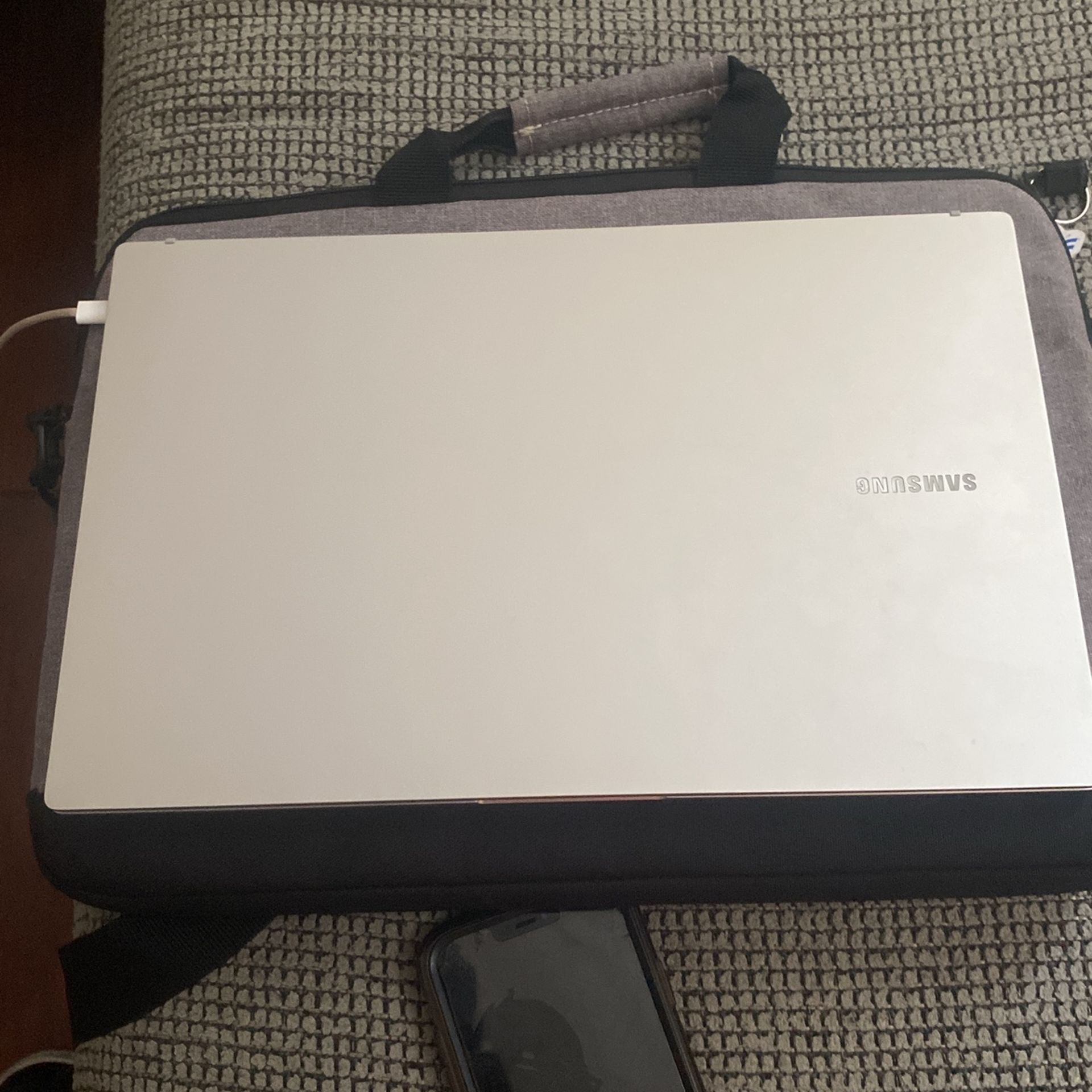Samsung Book Touchscreen Laptop