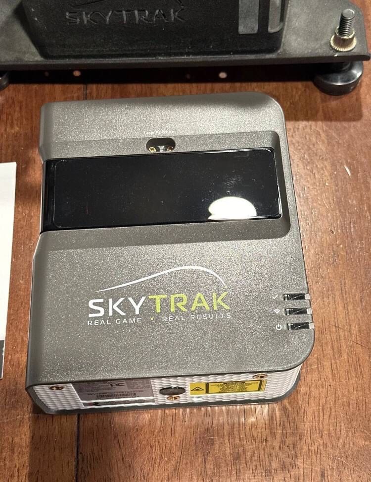Skytrak Golf Simulator / Launch Monitor