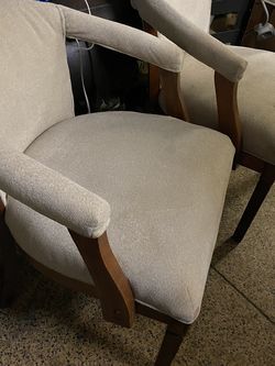 2 Chair Set With Armrests