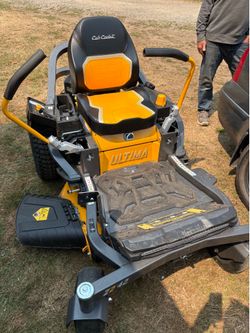 Cub cadet Z2 zero turn mower