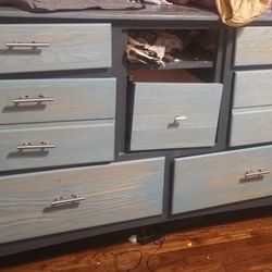 Solid Wood Dresser - Unbelievably Heavy 