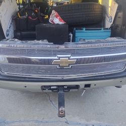 Front Greal For 08-21 Chevy Tahoe Used