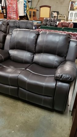 Recliner love seat