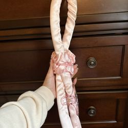 Heatless Hair Curling Rod (4 piece set: satin rod,  2 scrunchies & hair clip) 