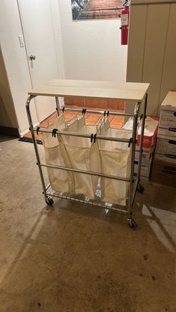 Rolling Laundry basket with 3 separator bags