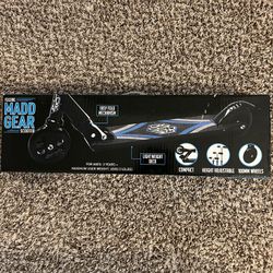 Madd Gear Scooter
