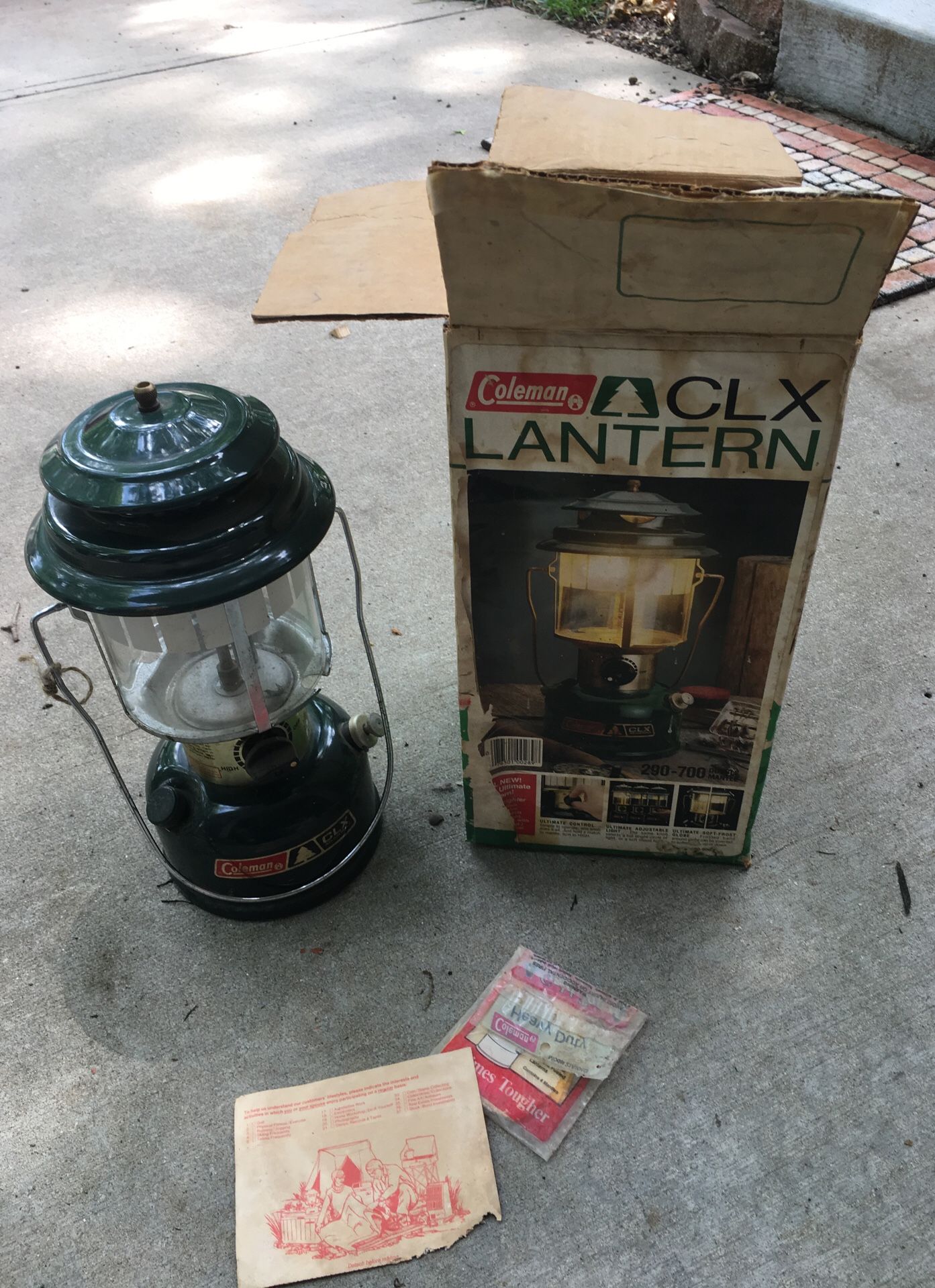 1978 Coleman lantern Cox
