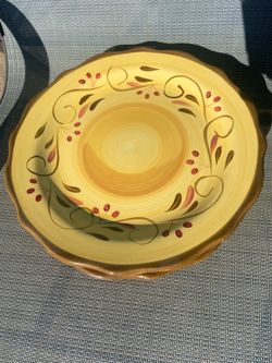 Set of 4 ceramic plates