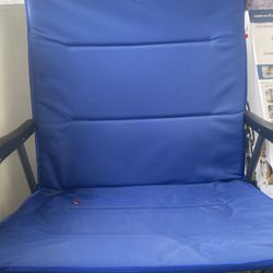 ULINE {Rocking Chair / Outdoors }