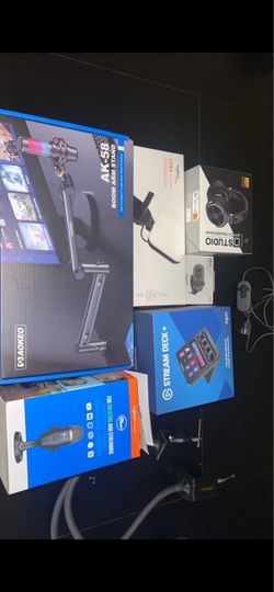 Streaming / podcast equipment