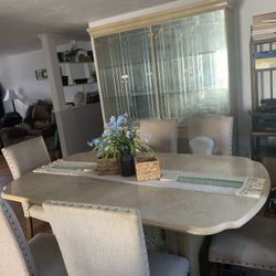 Table And Hutch