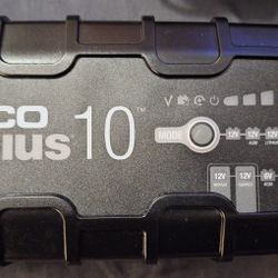 Noco Genius 10