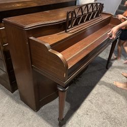 Free old piano