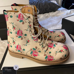 Gucci floral print boots